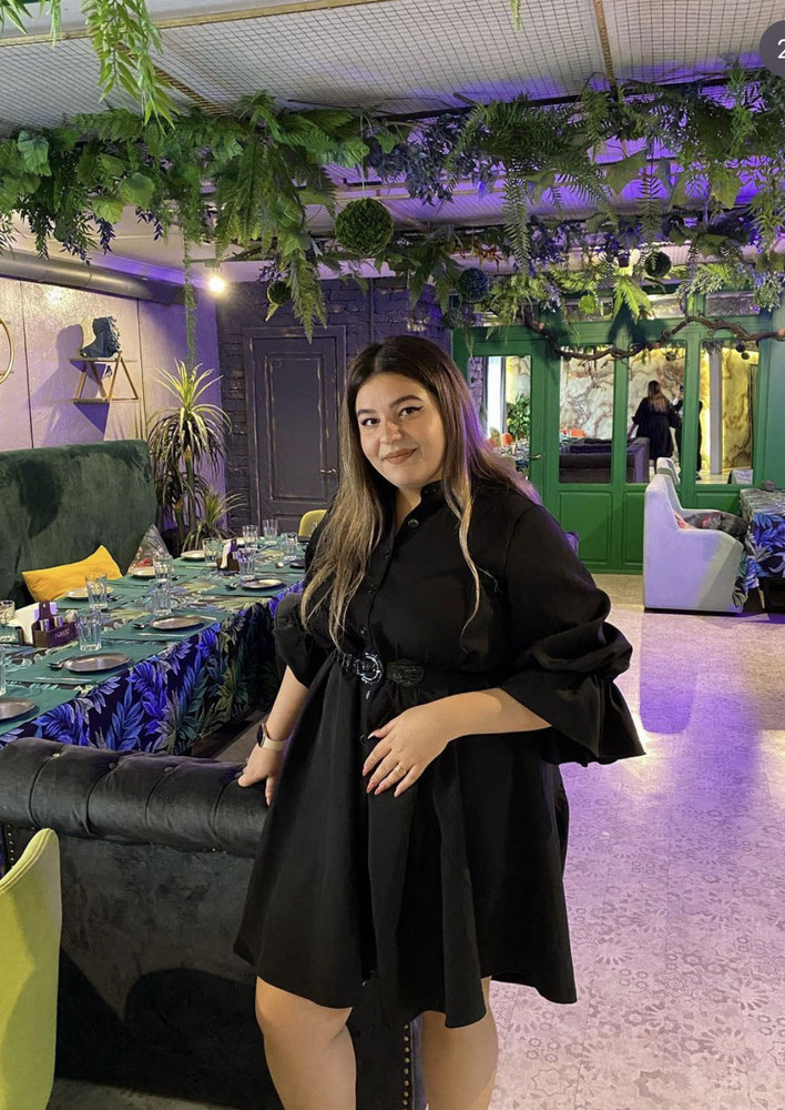 Платье очень красивое, лучше носить с ремешком