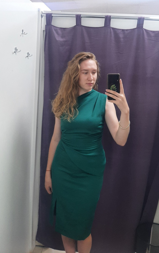 Платье отличное! Село хорошо, размер в размер👍🏻😍