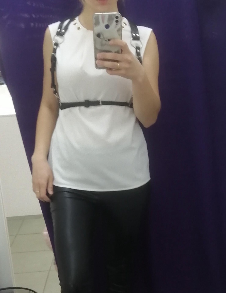 Мне понравилась, хорошее качество, регулируется по длине и ширине. Все отлично.