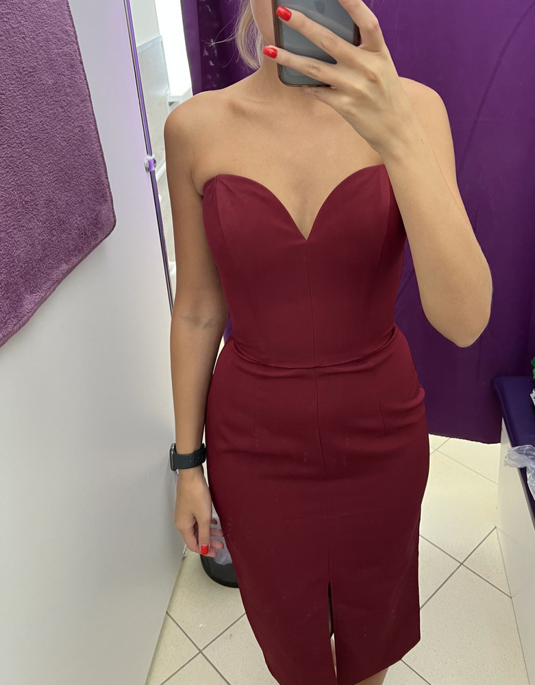 Отличное корсетное платье, на узкую талию и широкие бёдра, рост 158. Выкупила! За данную цену вообще подарок. Спасибо за товар! 