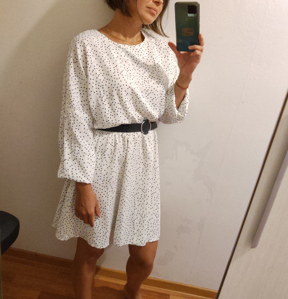 Очень классное платье, лёгкое. Добавила ремешок