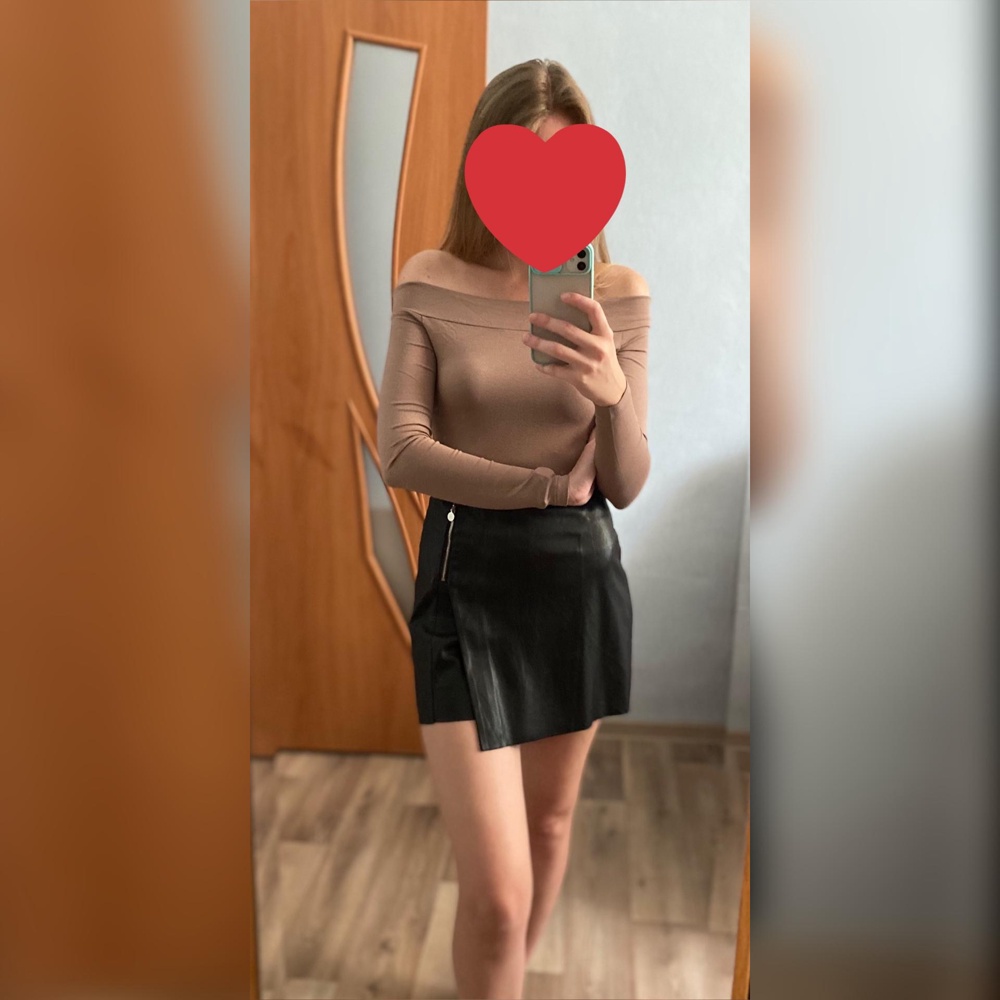 На параметры 86-66-94 боди смотрится как на модели, ткань к телу очень приятная, нигде ничего не давит, изделие полностью соответствует заявленному, спасибо за хорошую вещь, беру уже второй боди этого производителя, получаю только приятные эмоции)