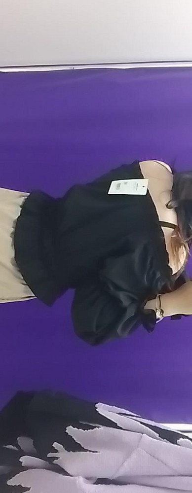 топ классный ,крутой,можно регулировать размер,ткань нормальная.