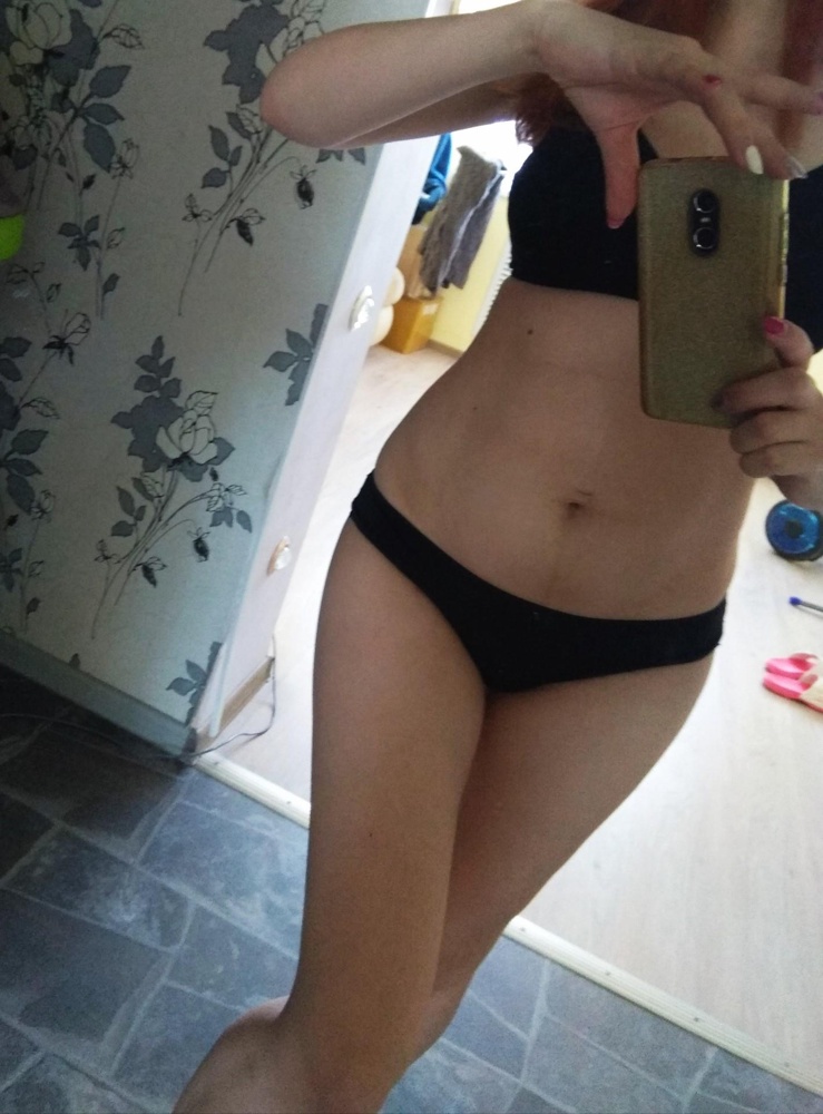 На фото 3 недели после родов ( вторые). Первый раз влезла в него как героиня клипа "Экспонат" про лабутены, потом намного проще. Рекомендую, бандаж работает.