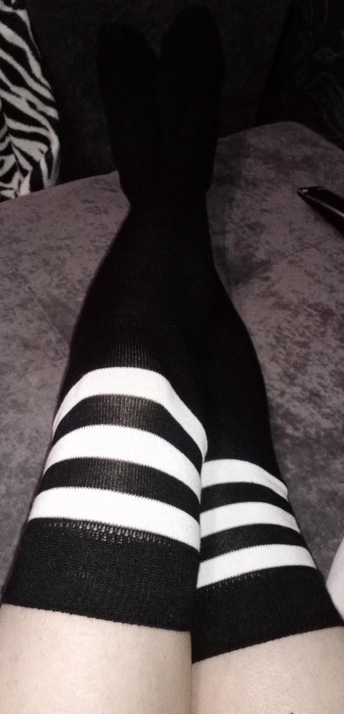 Чулки бомба! Отлично сели на рост 175. Не сильно плотные, пятка усиленна, на 39 размер в самый раз,на лето идеальны.