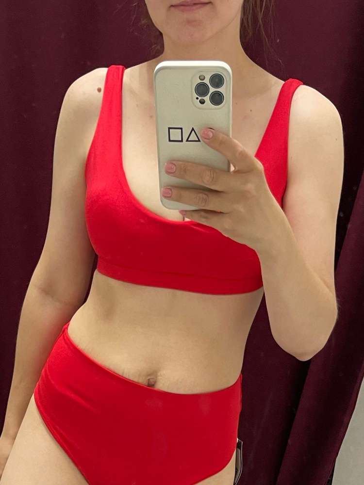 Отличный купальник, мне подошёл! Качество хорошее, рекомендую