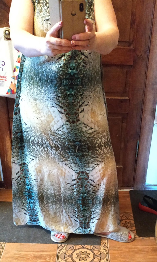 Хорошая, хлопковая нижняя юбка.  Приятная к телу. Не задирается. Рекомендую.