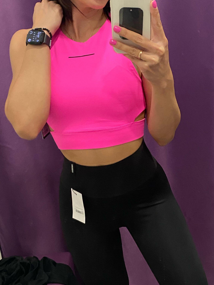 Размеру соответствует! Цвет яркий как на картинке 