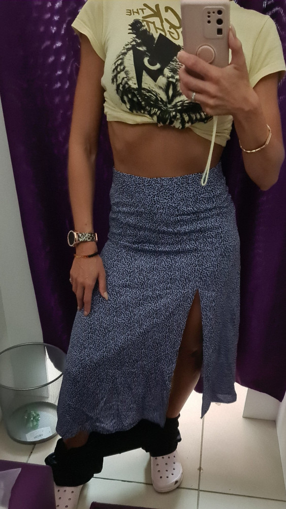 Понравилась юбка, сразу погладила и пошла гулять. Резинка в цвет юбки - топ! Спасибо большое
Рост 168, Ог 93, от 65, об 95