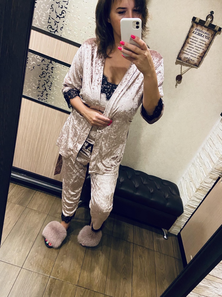 Отличная ! Аккуратно сшито!  размер 48, сел нормально, на рост 180см. Длинная брюк как для пижамы нормальная. Приятный цвет и к телу приятный материал. Посмотрим как будет вести себя в носке, пока все нравится 👍 