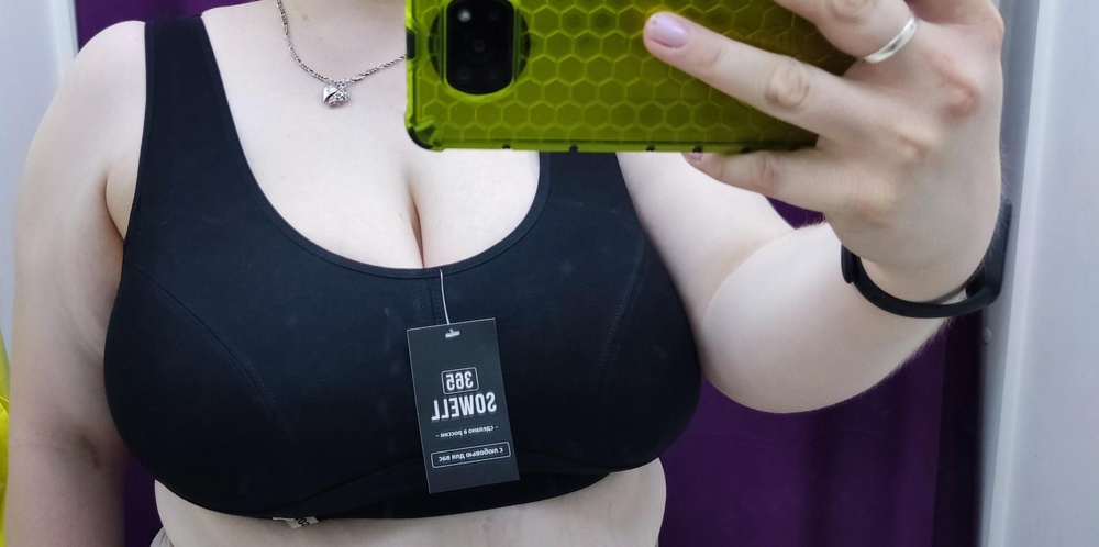 Удобный топ, для повседневной носки вполне меня устроит. Заказывала по своим параметрам  ОГ - 130 ОПГ- 108 взяла 66-68.