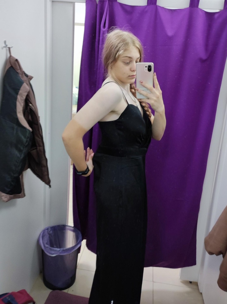 Ткань хорошая. Брала 46 очень большой 
До этого заказывала 44 оказался маленький