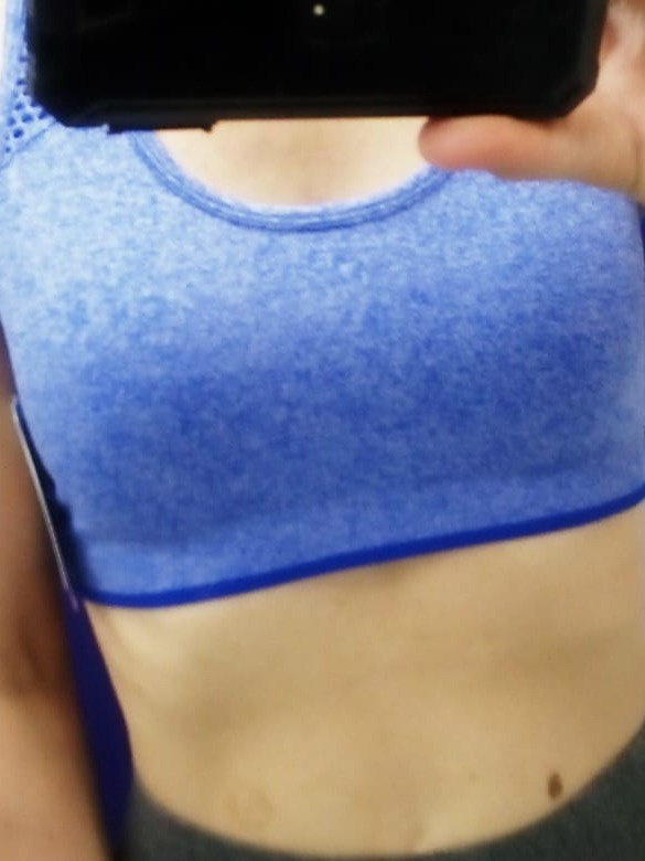 обновляю отзыв после проверки в деле (тренировка в зале). Очень рекомендую. Тренировка очень интенсивная, бра отлично держит форму и влагу.