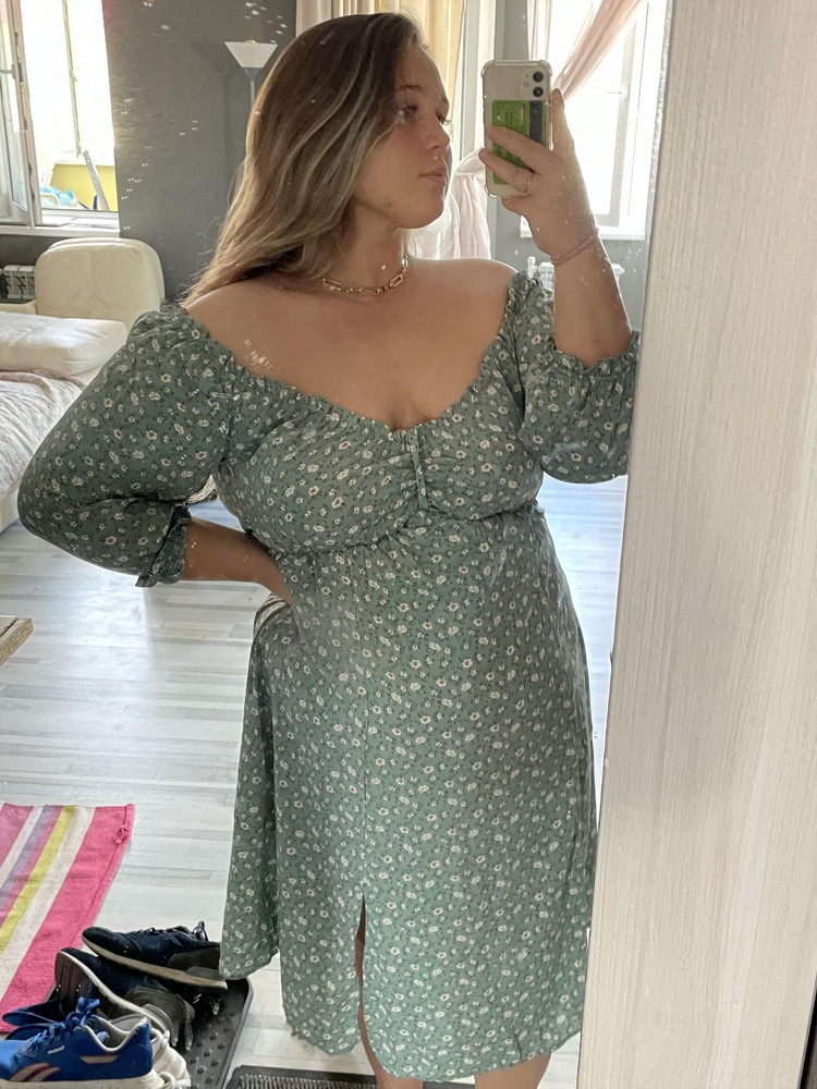 Очень долго искала именно такое платье. Оно невероятно лёгкое и удобное. Спасибо большое. ♥️