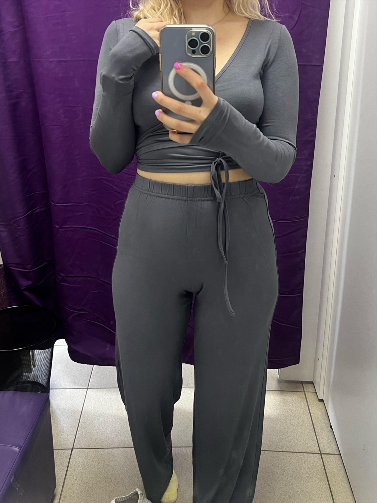 Классный, тонкий, на лето самое то 