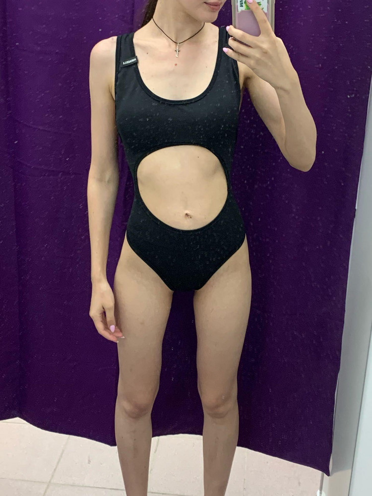 Понравился 👍 размер соответствует, ткань плотная, хорошая! 