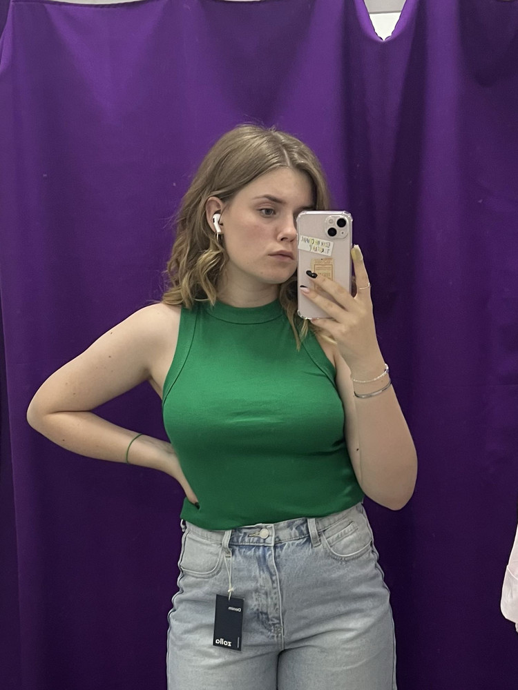 Плотная Майка, можно даже без белья надеть