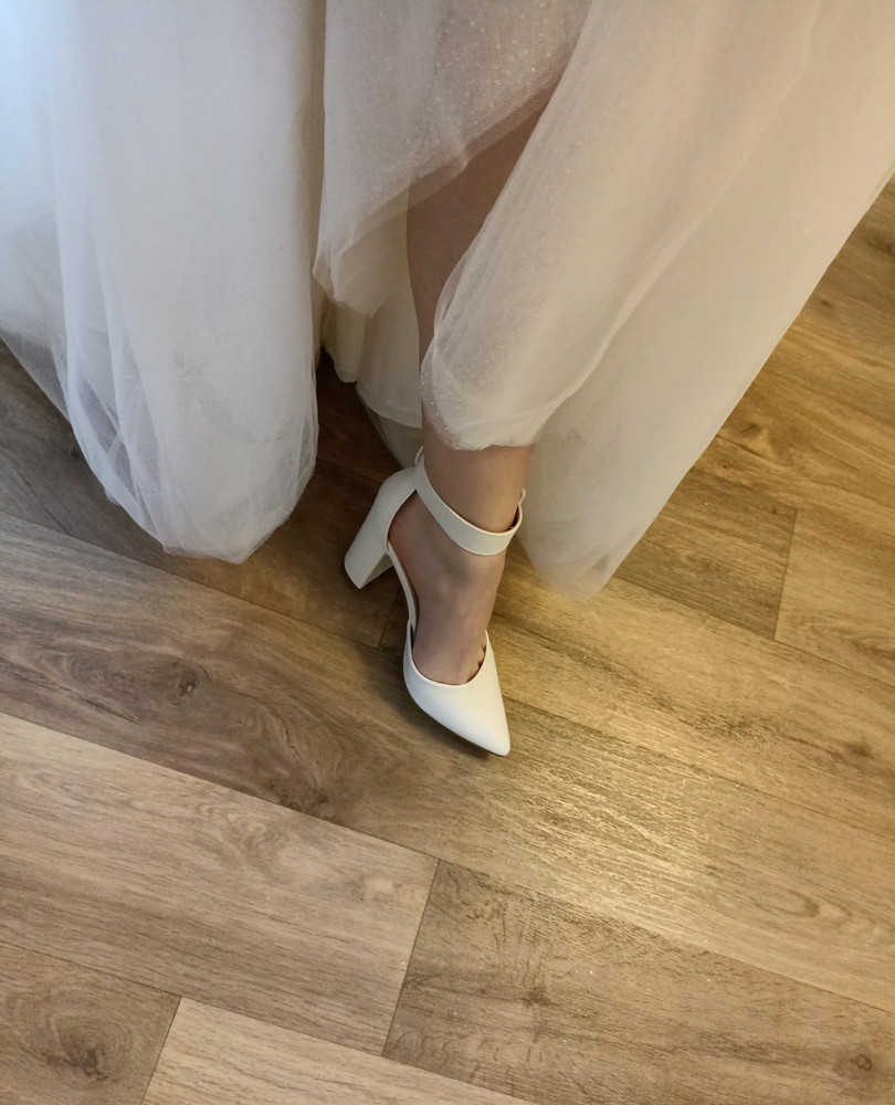 Туфли классные, очень удобные, размер в размер.