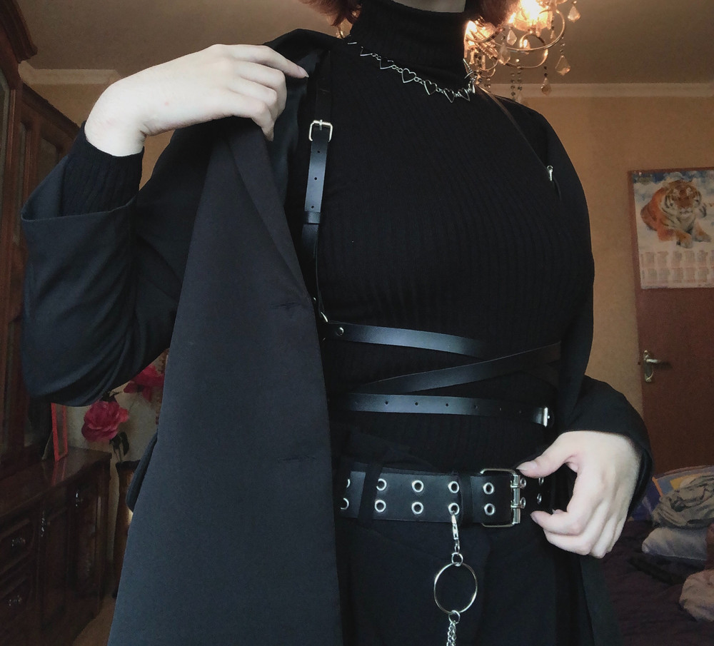 портупея хороша, размер регулируется, за свою цену гуд 