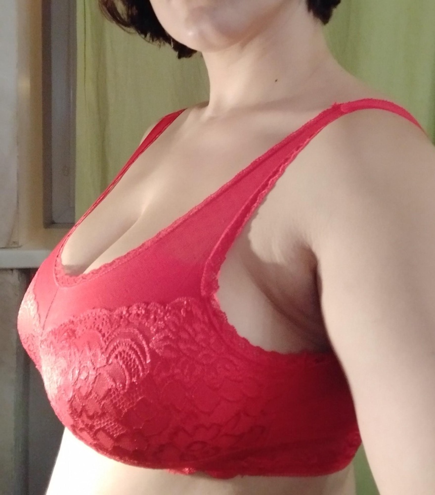 Отлично собирает,абсолютно не давит. Тонкий как паутинка. Возьму ещё.