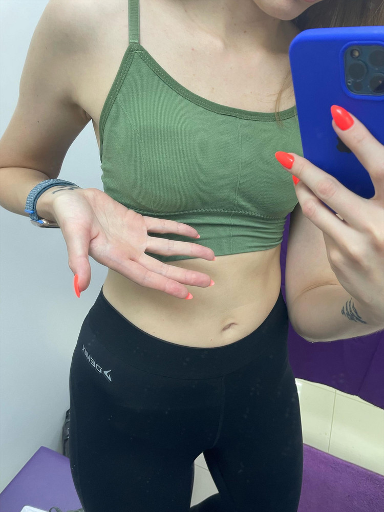 У меня все же вопрос. Что с чашками ? Материал очень супер классный . Но эти чашки :(