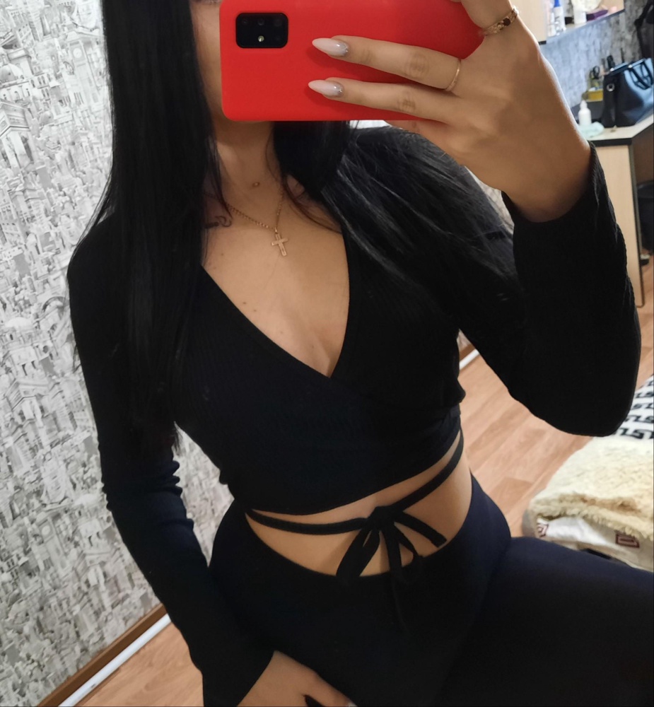 10/10  , очень довольна товаром. Качество хорошее,  размер в размер. На рост 176 рукава в самый раз