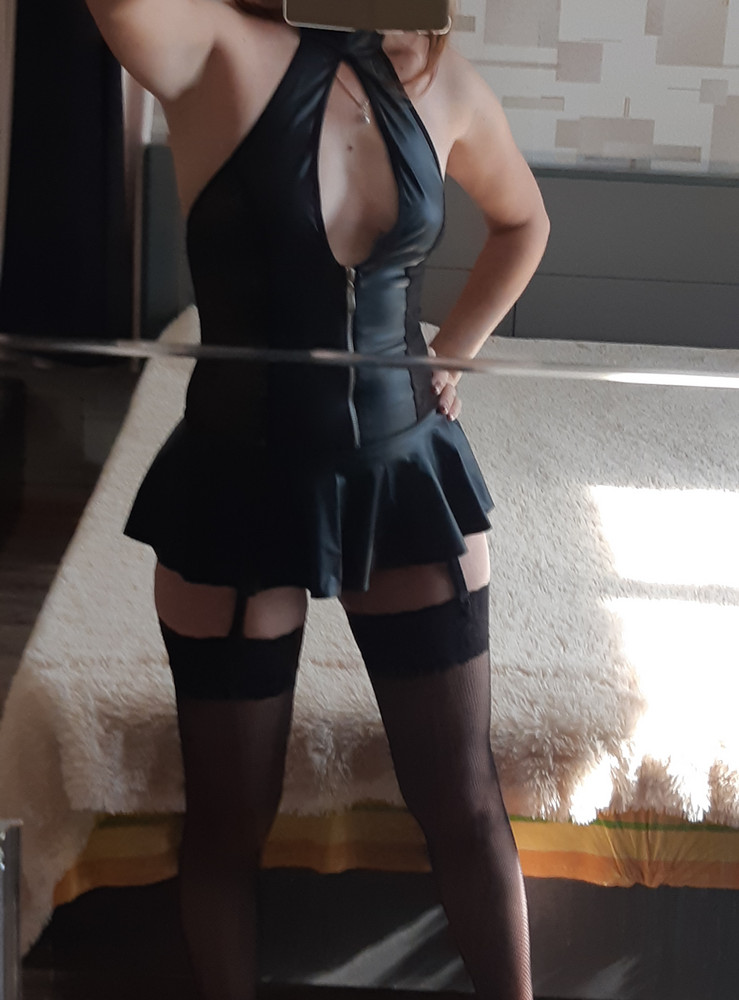 Очень хороший. Сшит как для меня. Круто!!!!