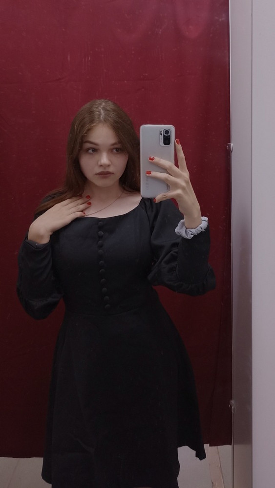 платье просто вааау, немного велико, но ничего страшного