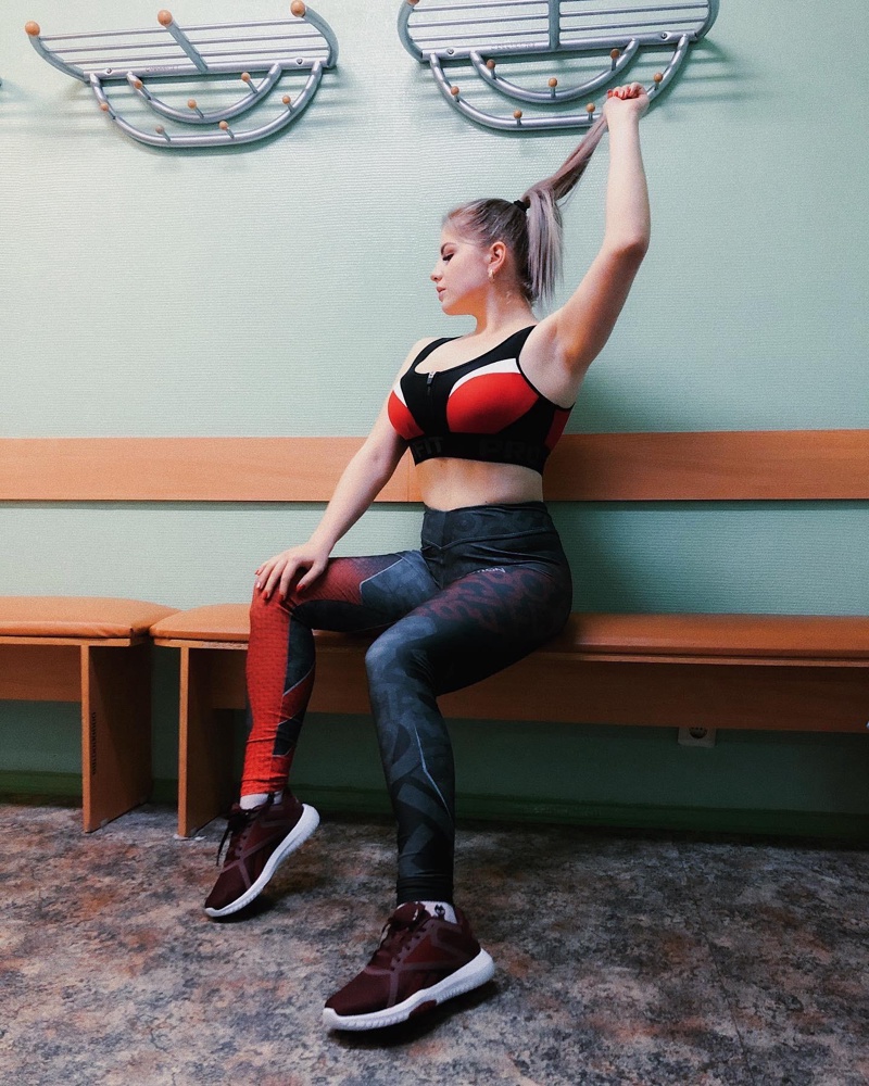 Топ очень понравился. Даже удивительно, что размер М на мои параметры подошёл. Я бы сказала, что данный топ большемерит, ибо на свою грудь всегда ношу размер Л.