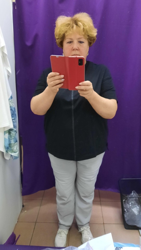 Заказала футболку начитавшись положительных отзывов, и не прогадала. Очень приятная,стильная,хорошо садится, стройнит. Спасибо производителю за хороший товар, рекомендую к покупке.Спасибо WB за быструю доставку.