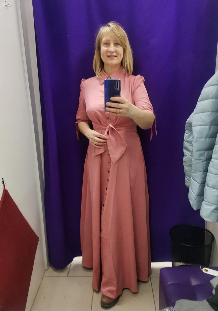 Отличное платье, очень хорошо сидит