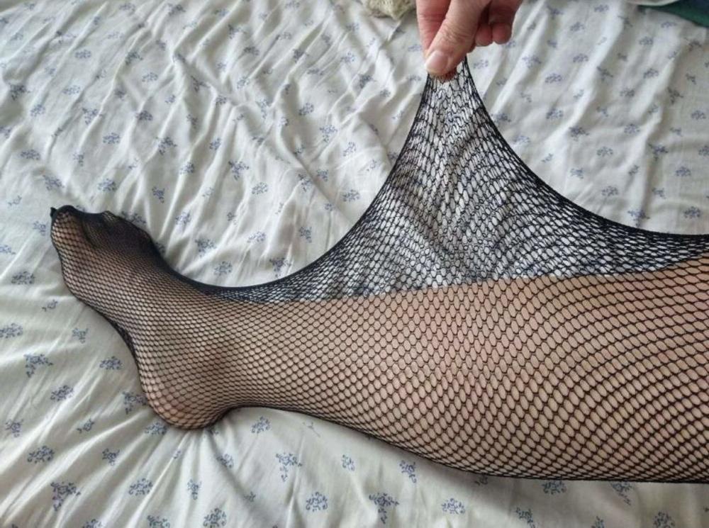 Красивый и мягкий,приятно к телу,пришло запечатанным с названием «комплект белья».полное соответствие,советую к заказу,отличное разнообразие для супругов