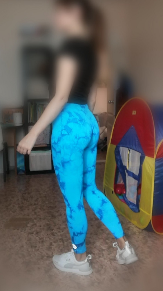 Какие же они яркие и красивые, я влюбилась♥️ Розовые тоже 🔥🔥🔥 Не просвечивают, хорошо тянутся. Спасибо!