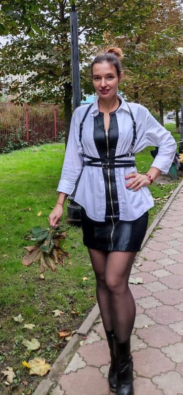 Офигенская портупея))) качественная, плотная, смотрится красиво)