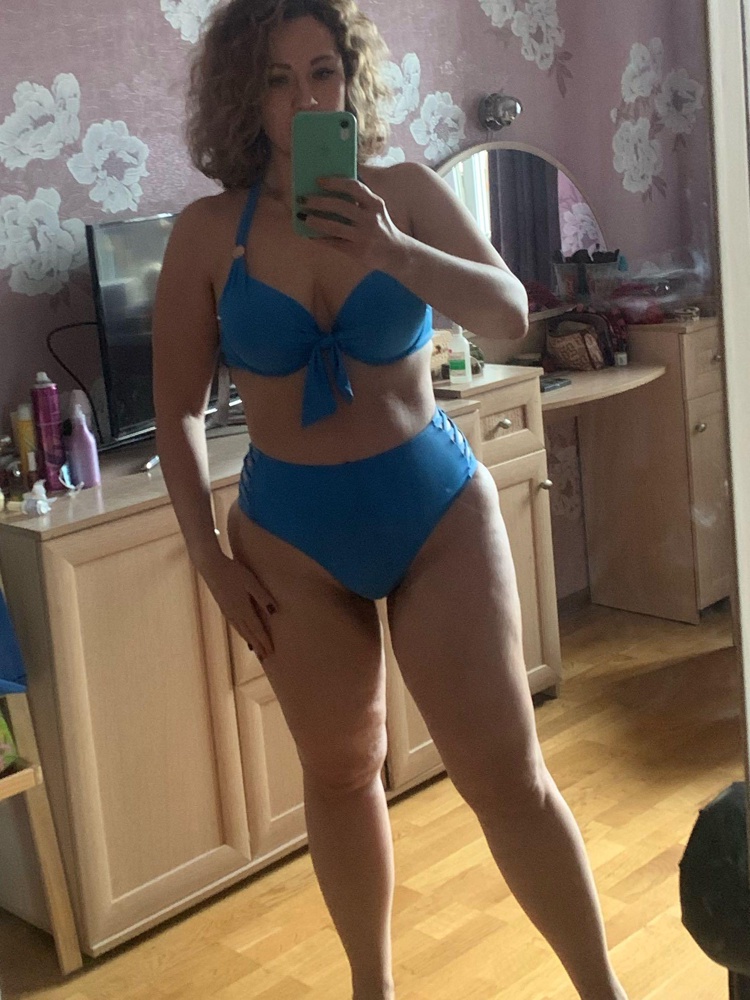 Купальник очень понравился! Размер не маломерит )) качество супер! Цвет как на картинке 