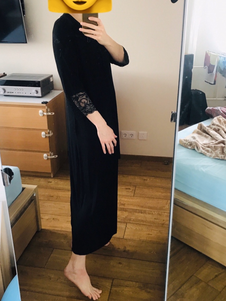 Мои данные: рост 183 см, ОГ 100 см, ОТ 83 см, ОБ 105 см.
Длина изделия по спине: 142 см. Размер 52 получился свободный, но не большой (по ширине плеч как надо, запах на максимум по талии).