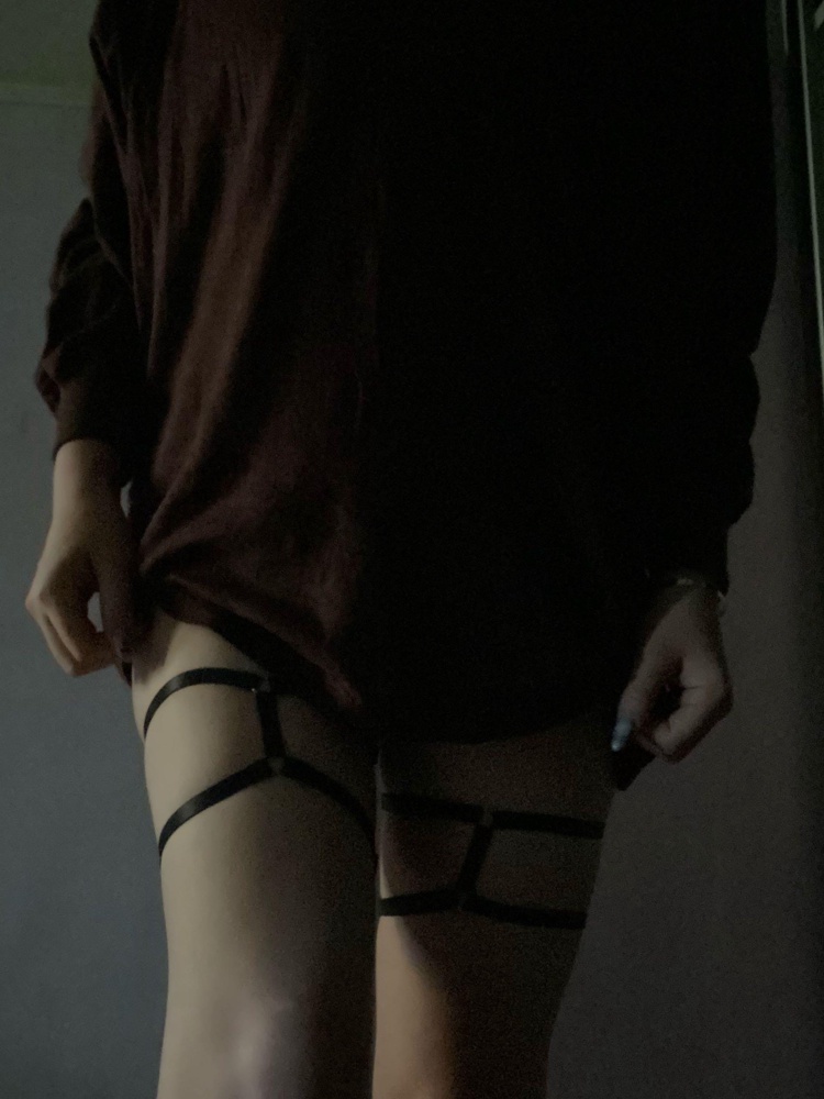 Я ооочень довольна! Подойдут на любую ножку, регулируются и главное - не сползают. Просто любовь!💔