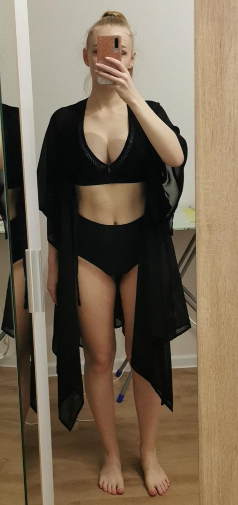 Отлично сел купальник, приятный материал. Прям то, что я хотела