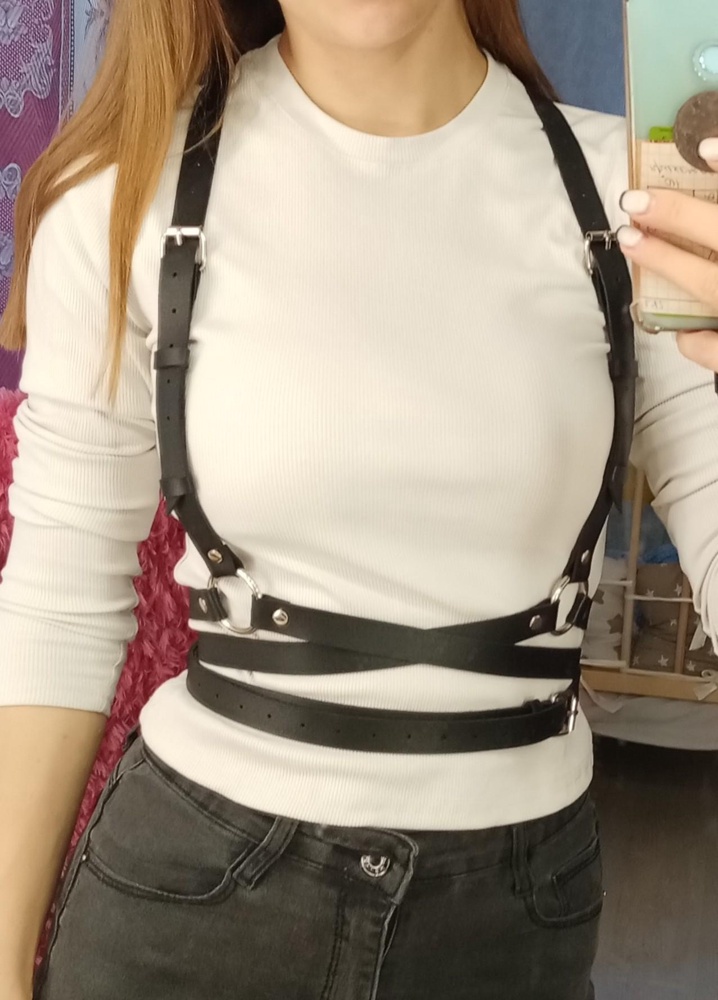 Офигенная портупея, регулируются все лямки, пришло в мешочке.