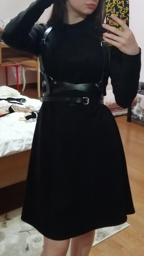 Офигенная, купила в дополнение к платью =)