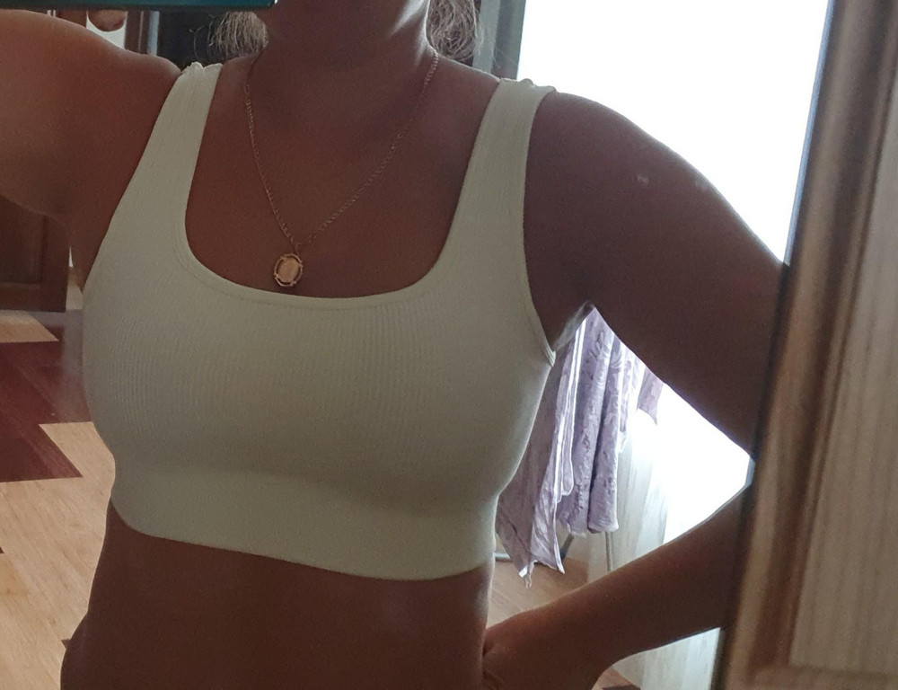 Ооочень хорошего качества,плотный,приятный.Хочу теперь ещё, другие вещи,этого бренда.