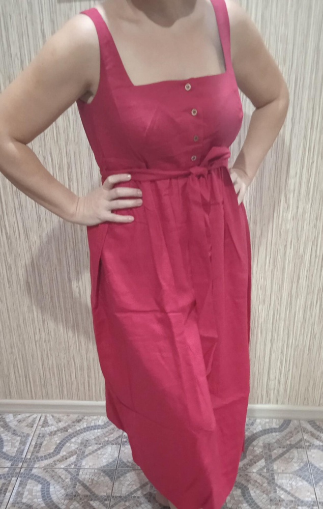 Красивый летний сарафан, хорошего качества. На лето лен - самый подходящий вариант. Не беременна) просто понравился) ! Размер в размер.