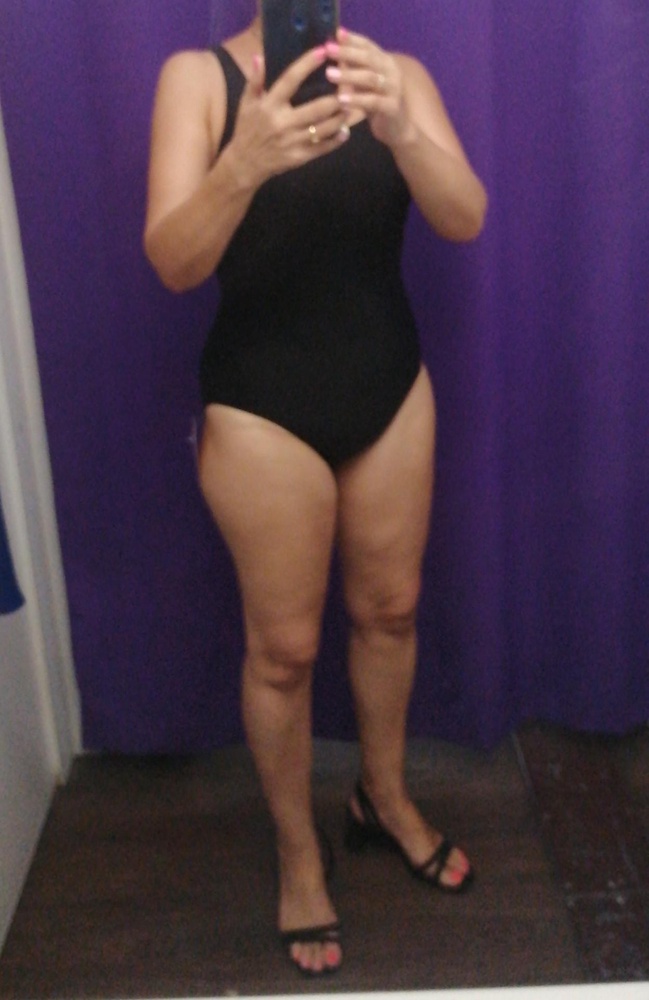 Очень неплохой купальник. Просто выбирала между ним и другим, выбрала другой. Но этот мотрится очень даже хорошо.