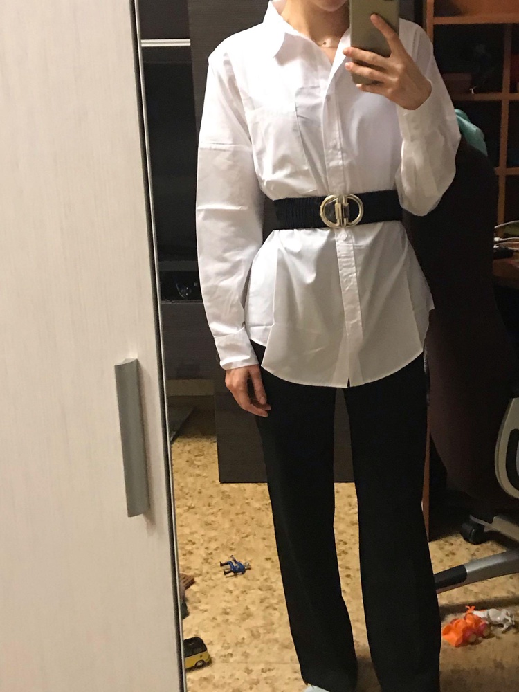 Хорошая базовая рубашка оверсайз, можно сочетать с чем угодно, по качеству хороший плотный хлопок 👍🏻