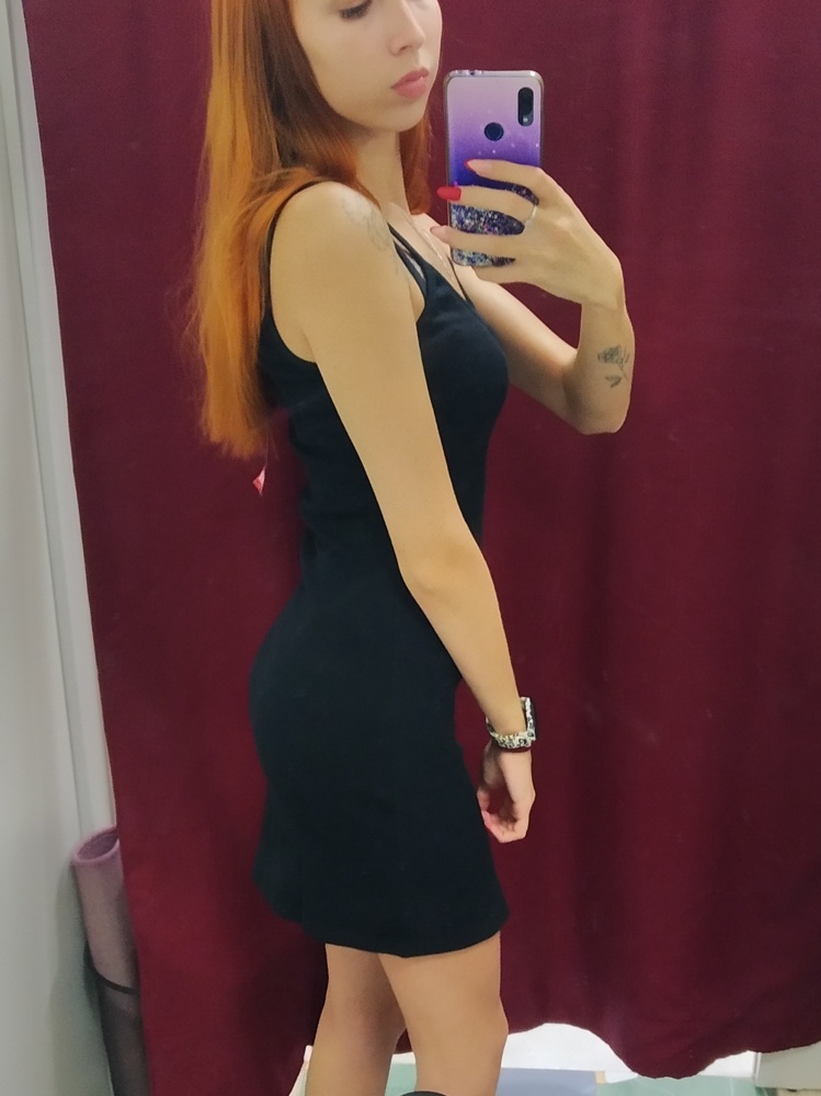 Взяла м/л, с моими параметрами 85/60/88 село в обтяжку, но снизу (после 5 точки) не оттягивает и топорщится . За такую цену  можно и ушить)