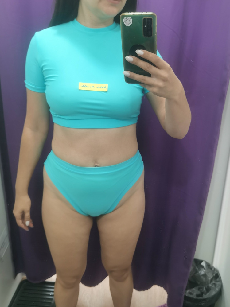 Шикарный купальник, но не для девушек с пузиком) качество супер, стоит своих денег.