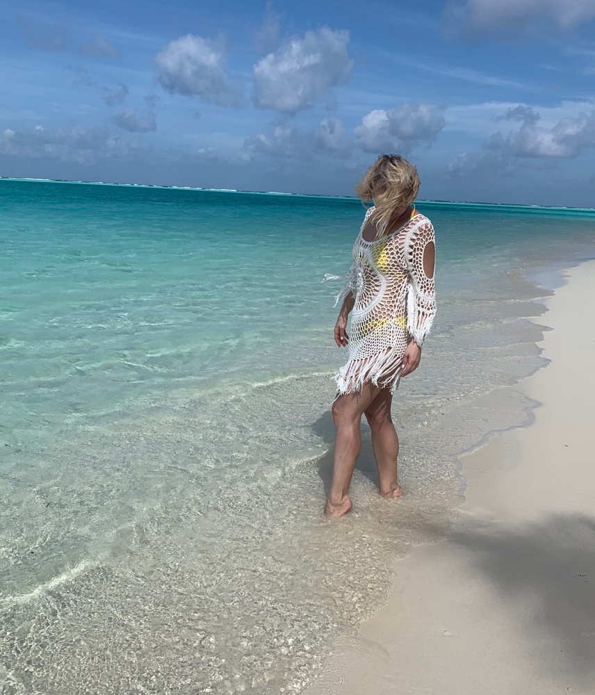 Прикольная сеть, мне понравилась. Стирается отлично, не садится, не растягивается. Возможно слегка полнит, но может это обычные женские капризы и кокетство относительно фигуры) Отдыхать было комфортно в ней