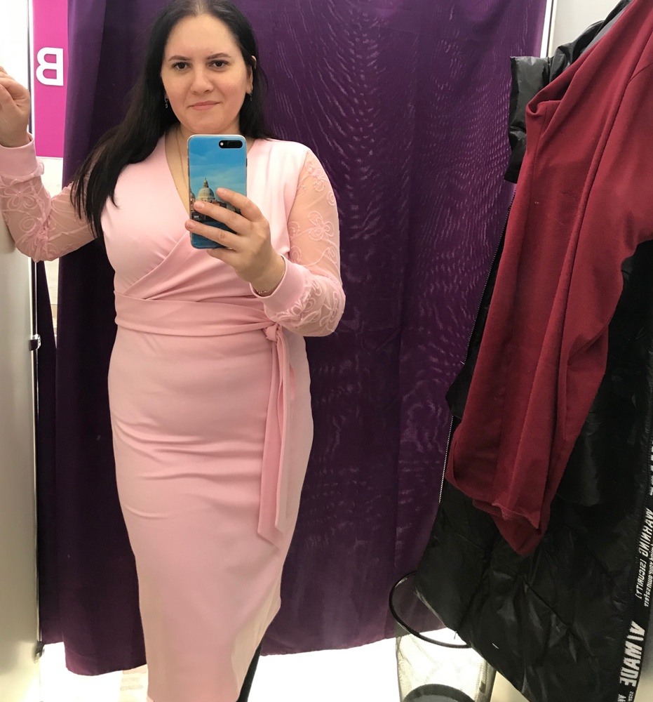 Платье классное, нежное, легкое, красивое, все супер!