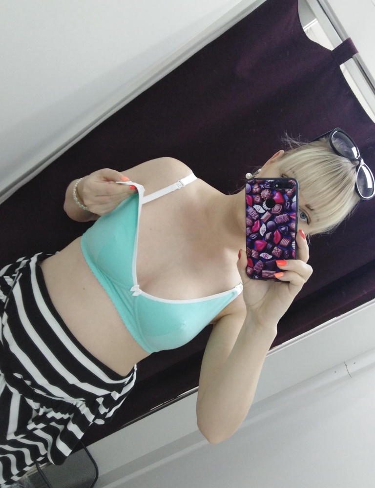 Отличный бюстгальтер для кормящих мам👌очень мягкий, без косточек, но с поддерживающим эффектом. Размер соответствует, товаром довольна