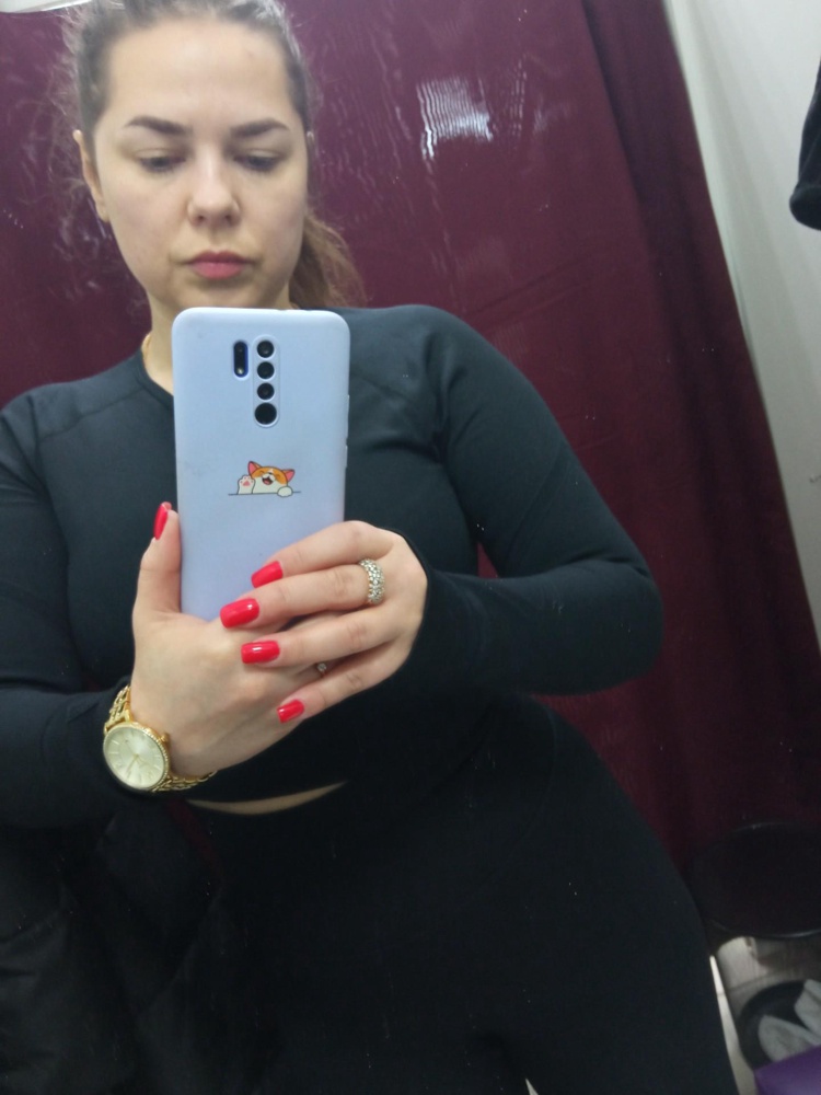 Костюм хороший, качество хорошее, плотный материал, размер соответствует L. Рекомендую.